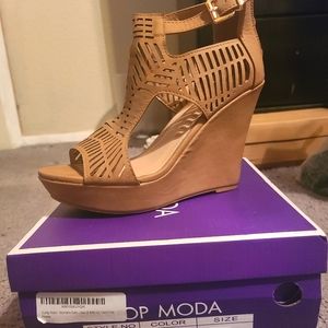 Top Moda wedge sandal